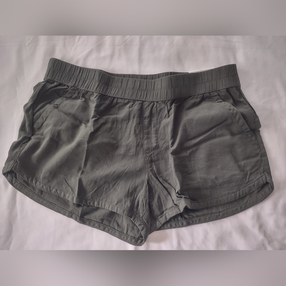 Maurices Women's Green Casual Shorts